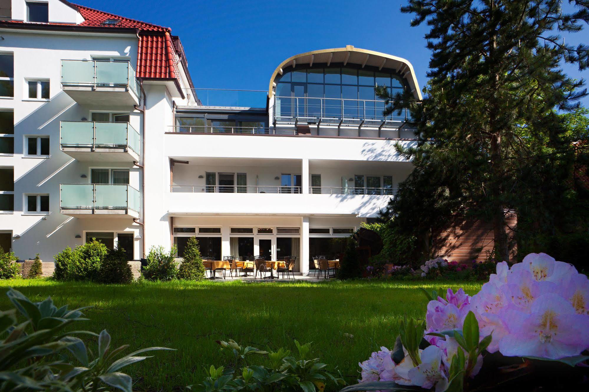 Ringhotel Strandblick Ostseebad Kühlungsborn Exteriör bild