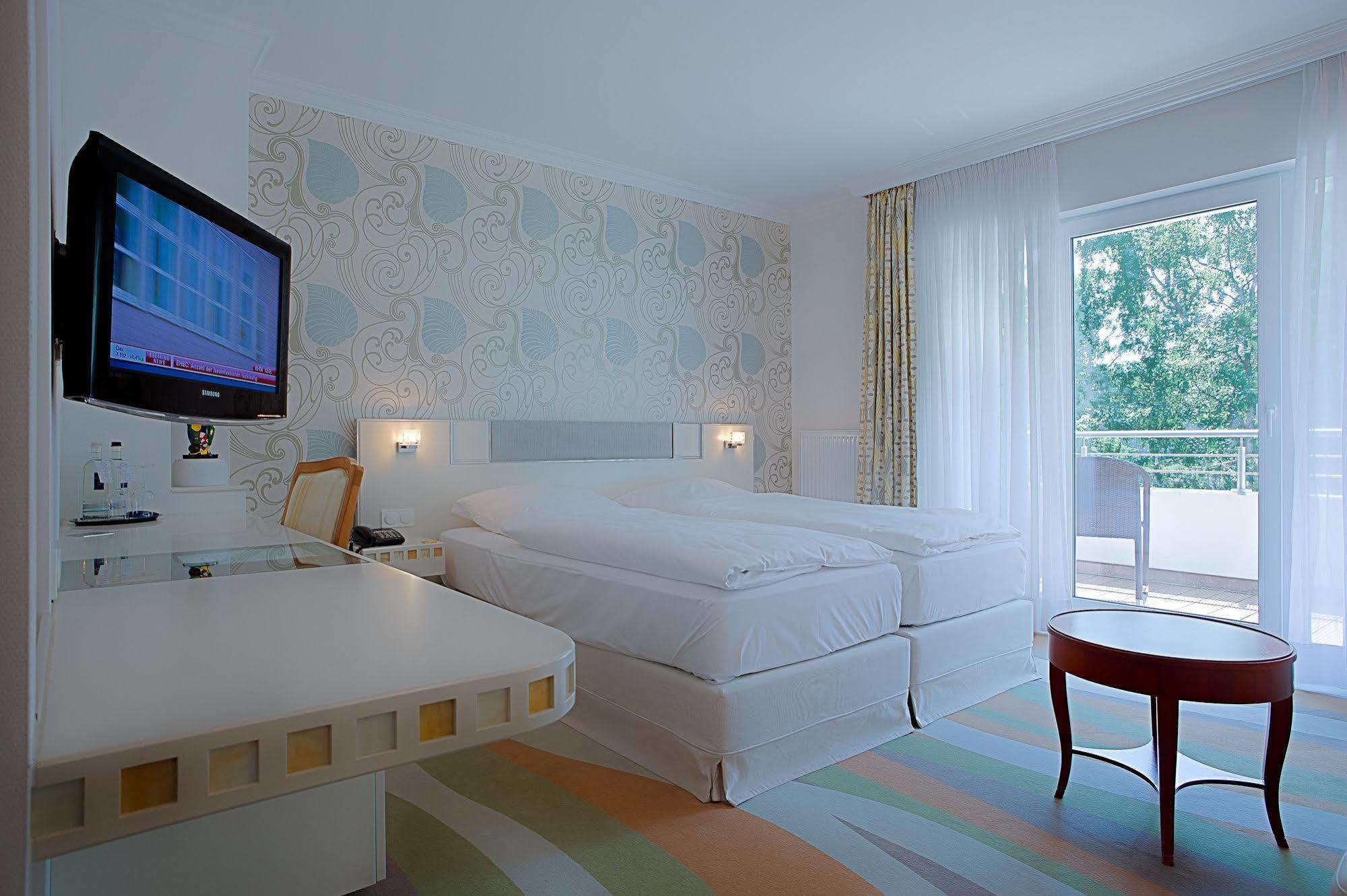 Ringhotel Strandblick Ostseebad Kühlungsborn Exteriör bild